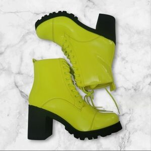 NWOB Qupid Neon Yellow Lace-Up Chunky Boots